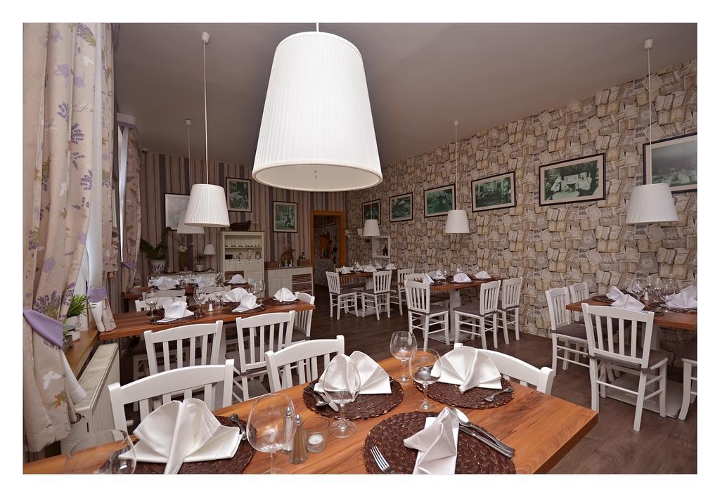 Restaurace Stará Lípa Hotel Česká Lípa Exterior foto